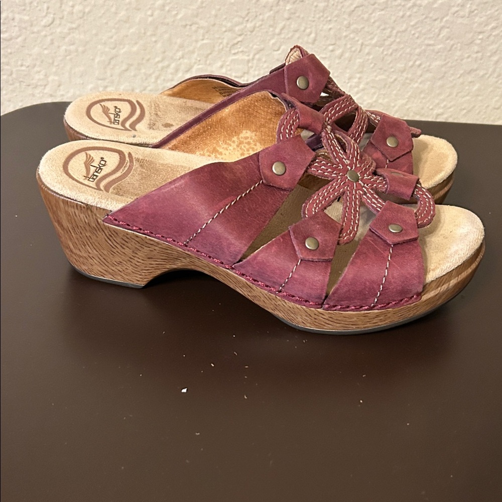 Dansko Serena Floral Leather Slip On Wedge Sandals Women’s  Size 36